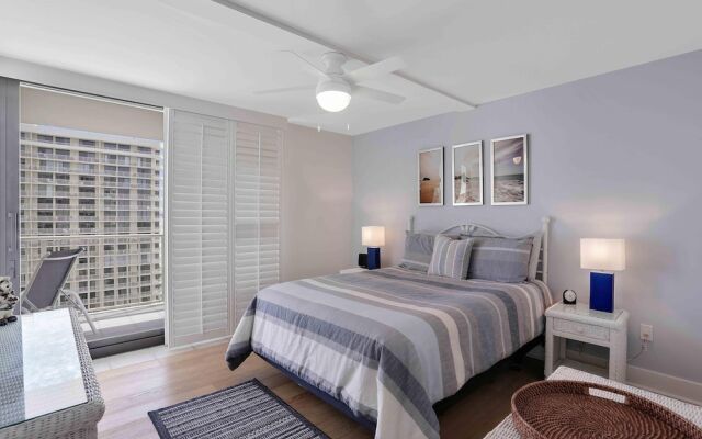 Alluring Beachfront Condo With Pool and Ocean Views