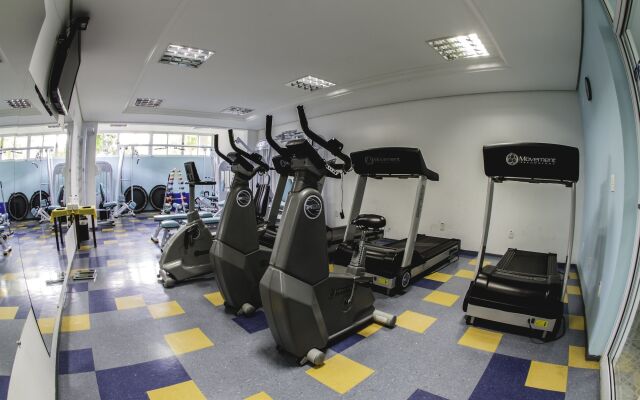 Colonial Plaza Hotel