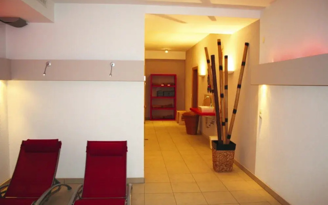 Chalet in Fiss With Panoramic Mountain Views