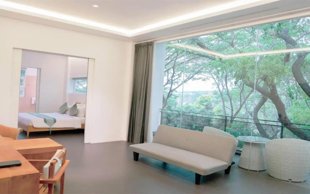 K Gallery Hotel