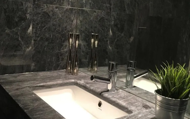 Lisbon Principe Real Luxe Flat
