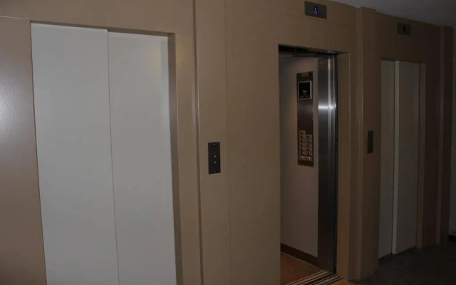 Hydro Palace - Stylish Charming Apartment With s