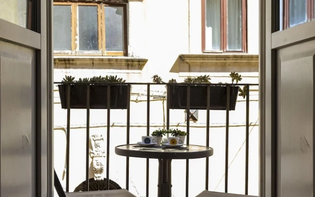 Salomone Apartment 2 by Wonderful Italy