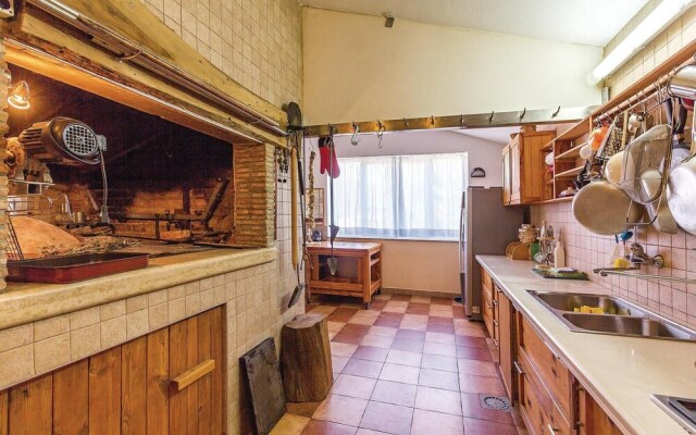 Amazing Home in Liznjan With Sauna, Wifi and 3 Bedrooms