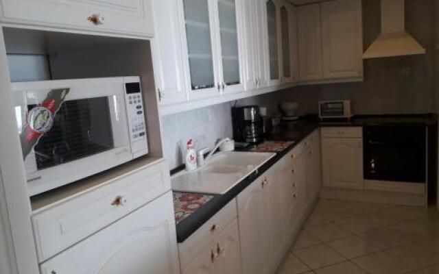 Piac Utcai Apartman 2