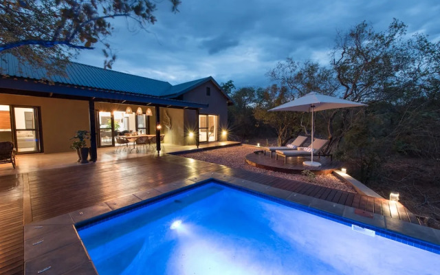 Bushwillow Private Villa