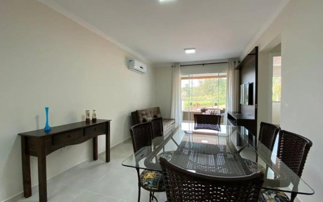 Lindo e Novíssimo Apartamento na Praia de Bombas.