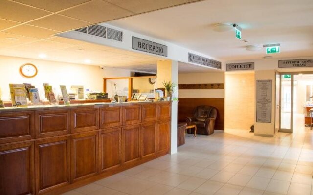 Luxury Spa And Conference Hotel