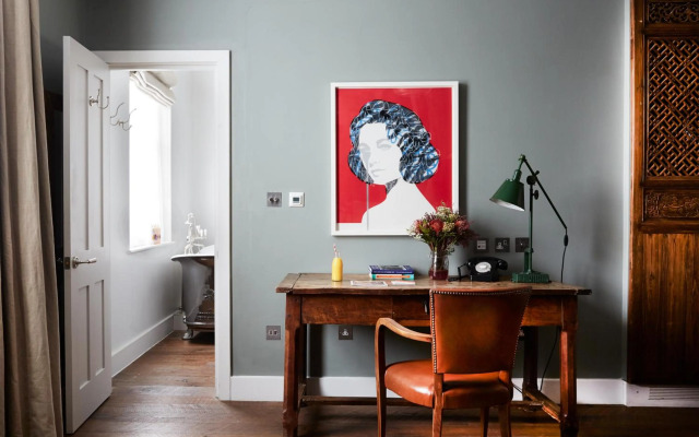 Artist Residence London