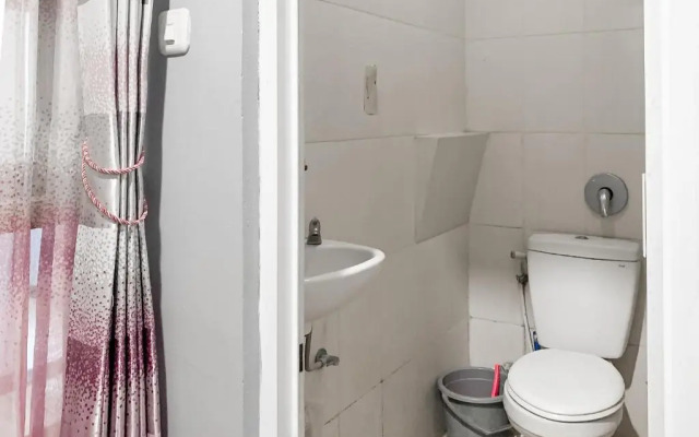 The Karins Guesthouse by OYO Rooms