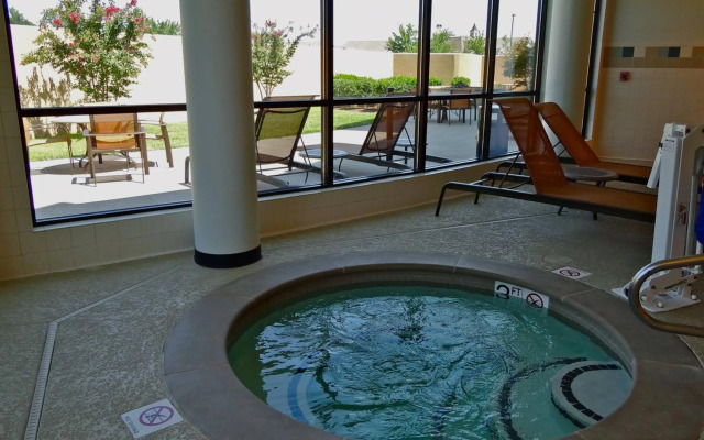 Courtyard by Marriott Clarksville