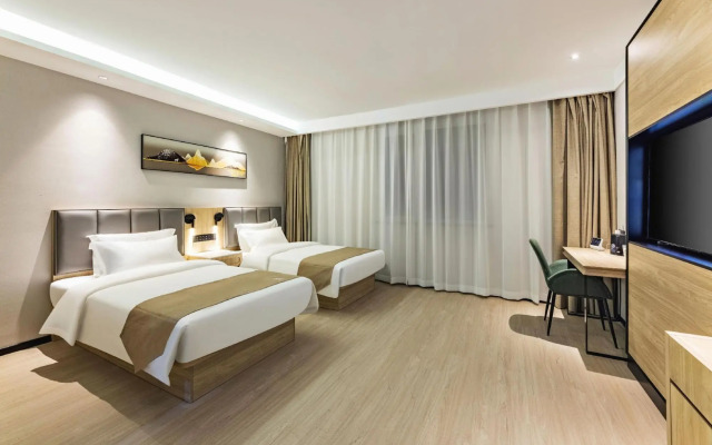 GreenTree Inn Express Hotel (Baoding Mancheng District Government Branch)