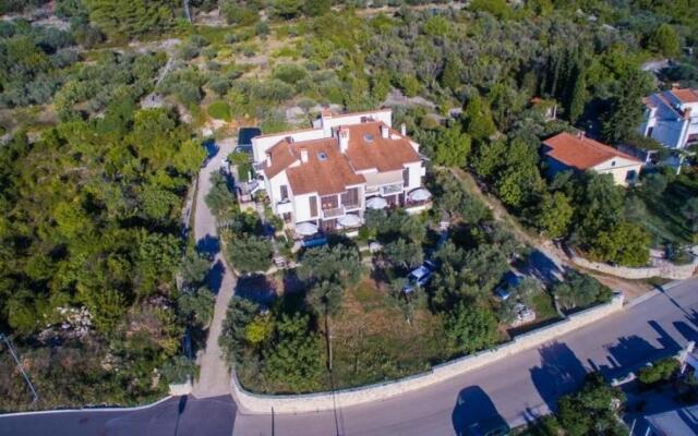 Forna - Free Parking - A1