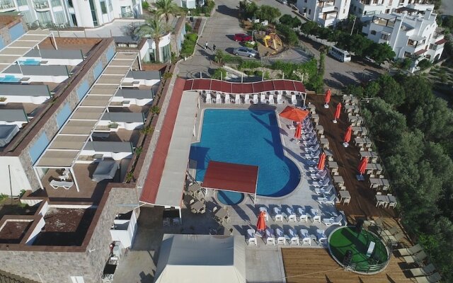Roxx Suite Deluxe & Spa Hotel