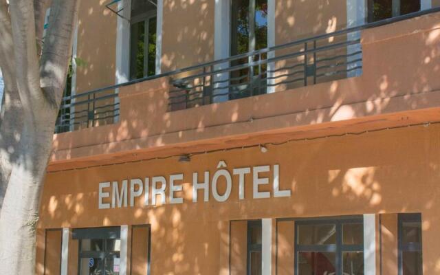 Empire Hotel