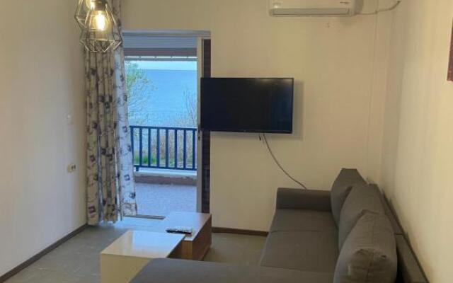 Zer, Nea Irakleia 630 80, Greece