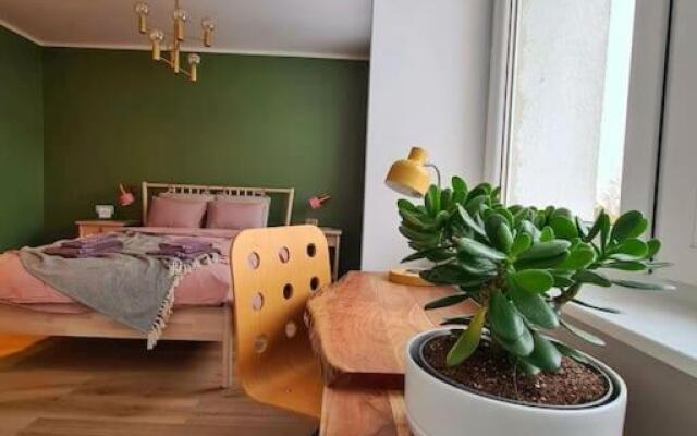 Uroczy apartament blisko centrum - 10 min do plaży