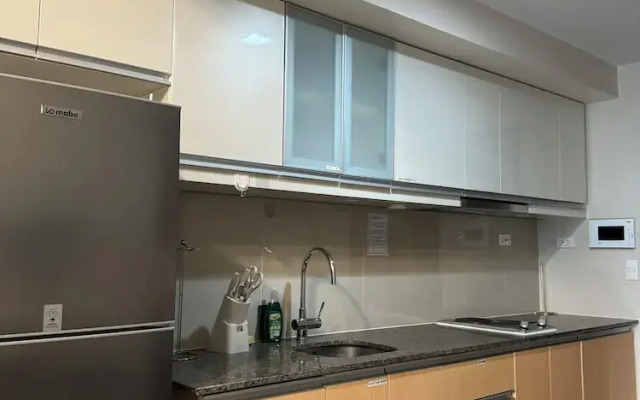 Cozi Uptown Executive Suite BGC