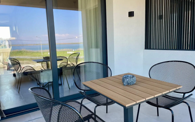 Casa Tsouka Seaside Aparthotel