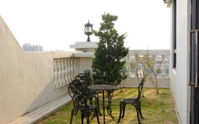 Golden Tulip - Aesthetics