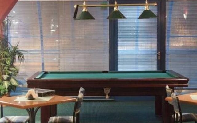 Hotel 222