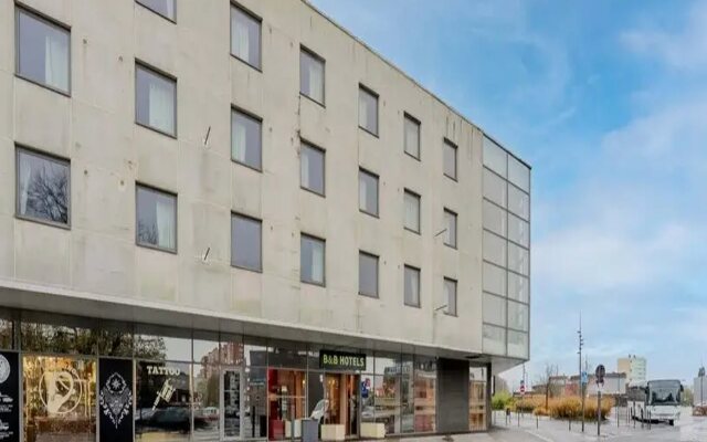 B&B HOTEL Maubeuge Gare