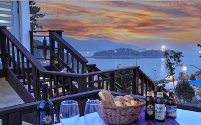 Yeosu Odongdo Pension