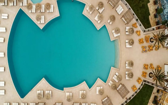 Mitsis Rinela Beach Hotel