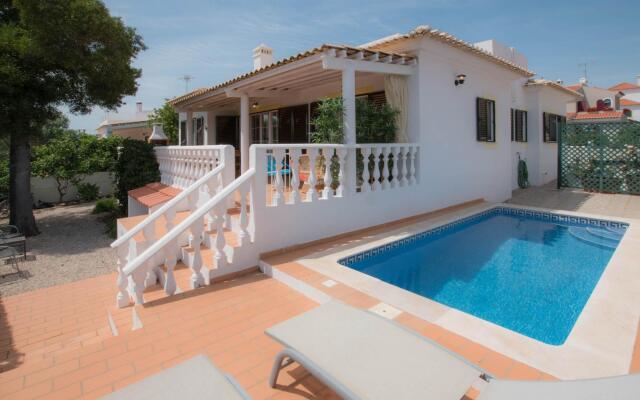 Casa Novo Horizonte by Portucasa