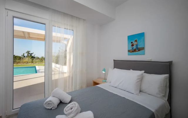 Blue Hills Villas by Estia White 3