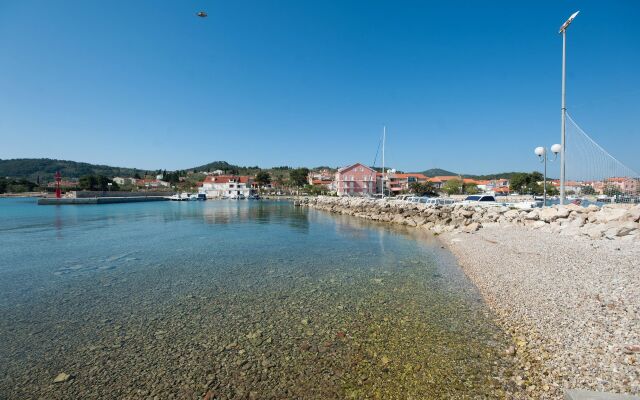 Apartment Ivan - great location: A2 Poljana, Island Ugljan