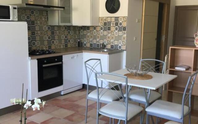 Studio Villa espace Piscine Terrasse Bandol