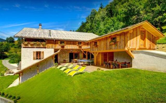 Chalet Ladroit - OVO Network