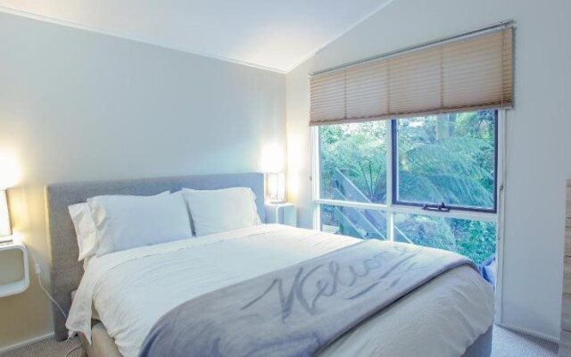 Treetop Stay