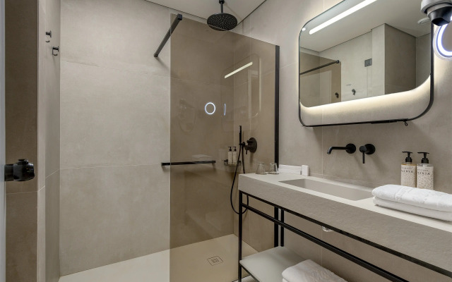 The Ixian Grand & All Suites - Adults Only