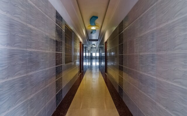 Oyo 30545 Hotel Jeevan Park
