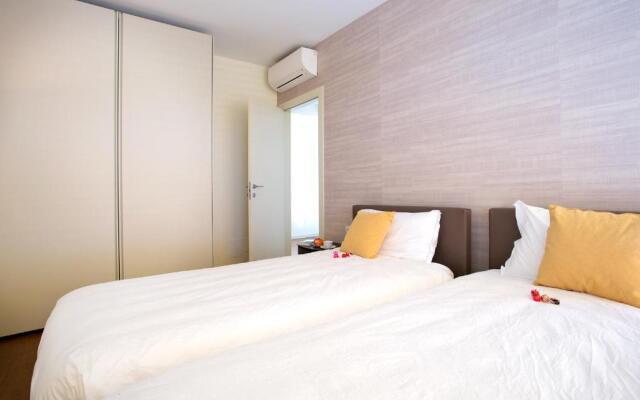 Executive Penthouse Como Condo
