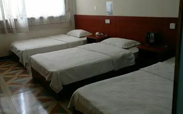 Warm Home Hotel (Nanyang Zhongjing Yinhe Times Square)