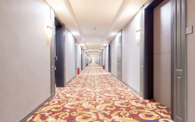 Tsuen Wan Business Hotel
