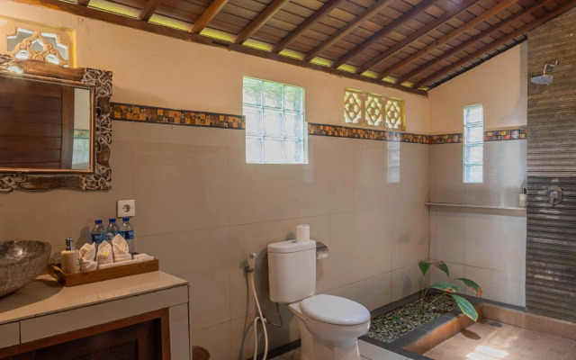 Sari Bamboo Villas