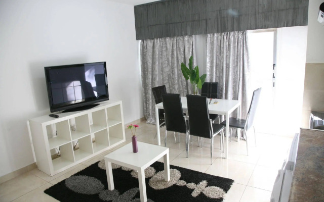 The Palms Hotel Apartments