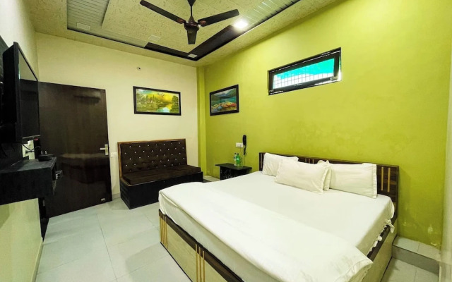 Hotel Pragati Heights