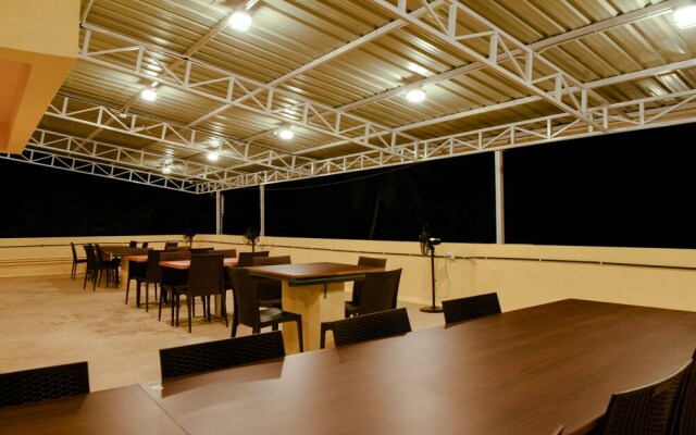 Malvan's Aishwarya Hotel