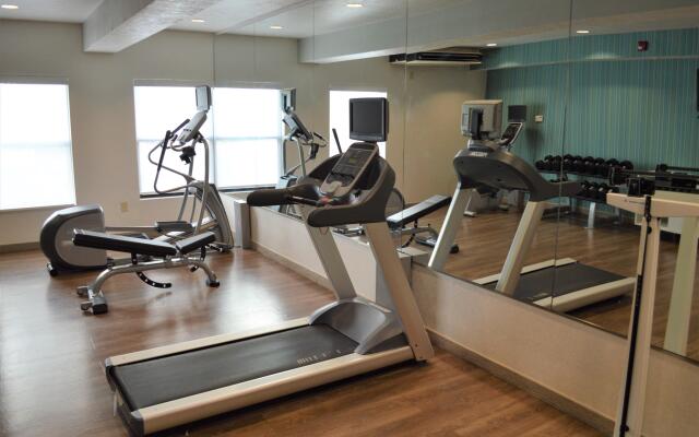 Holiday Inn Express & Suites Batesville by IHG