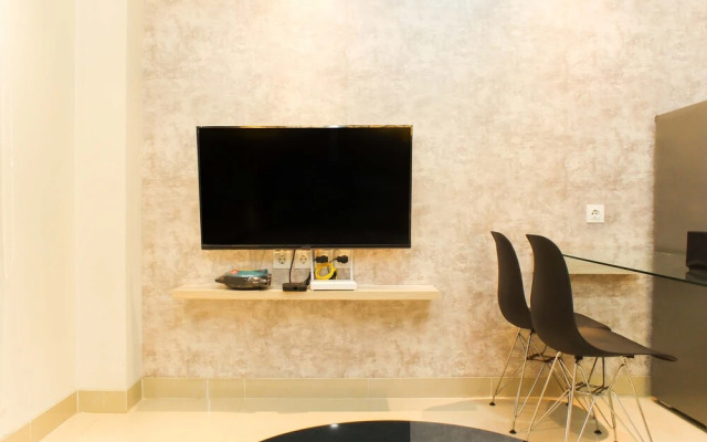 Modern And Spacious Studio Apartment At Mustika Golf Residence