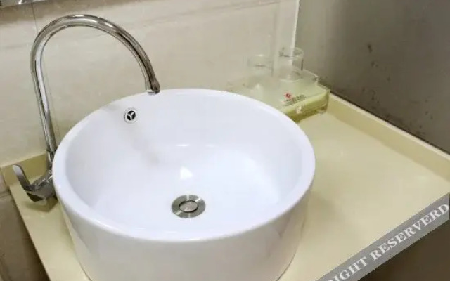 Tiandu Express Business Hotel (Shenzhen North Railway Station)