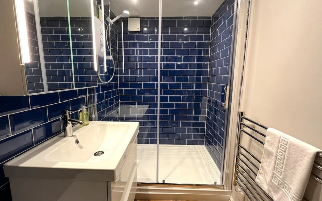 Stylish Studio Apartment in Clifton Village