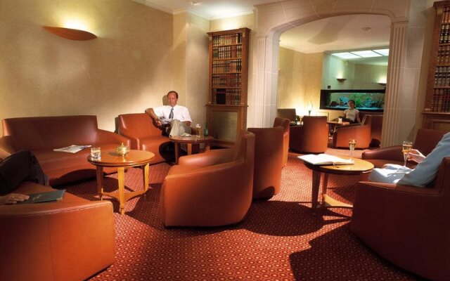 Hotel Champerret Elysees