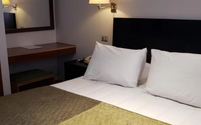 Hotel Gavina Express