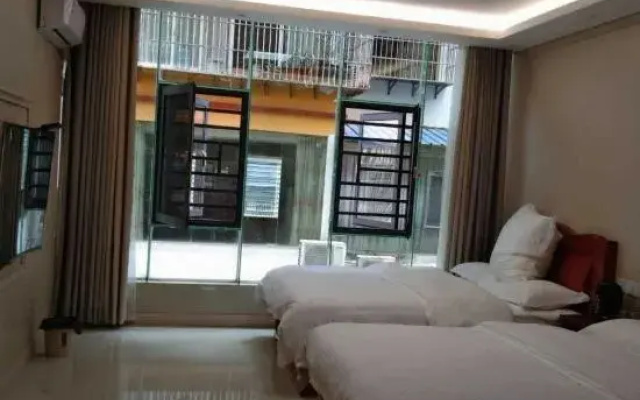 Qianqian Hotel